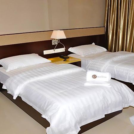 Hotel Srivatsa Kakinada Ngoại thất bức ảnh