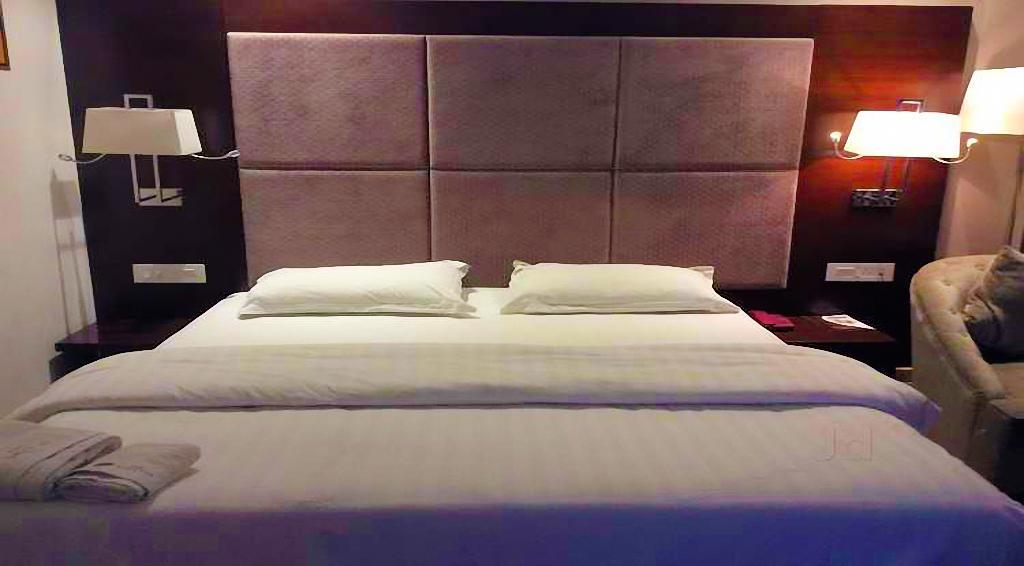 Hotel Srivatsa Kakinada Ngoại thất bức ảnh
