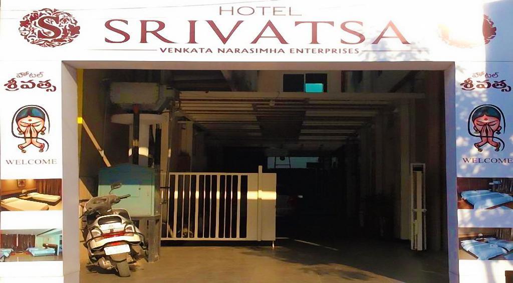 Hotel Srivatsa Kakinada Ngoại thất bức ảnh